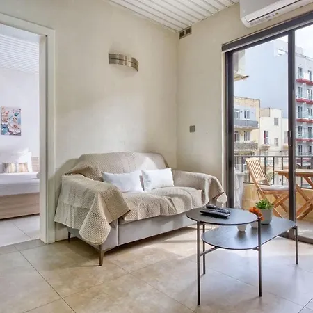 St Pauls Bay Close To Seafront * St. Paul's Bay