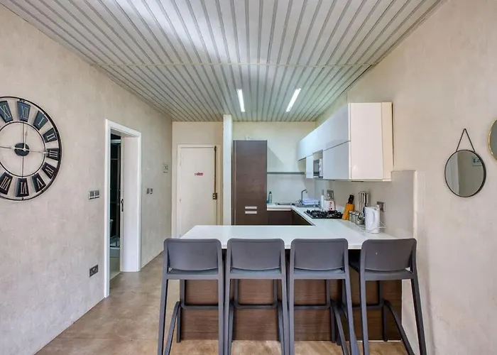 Apartament St Pauls Bay Close To Seafront *