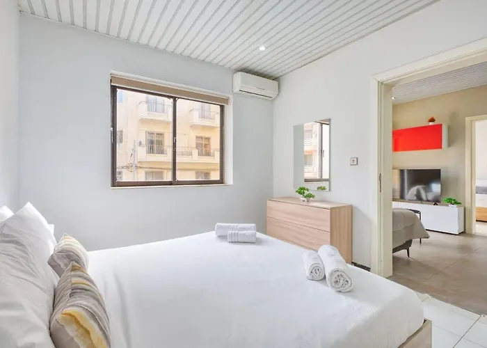 St Pauls Bay Close To Seafront * San Pawl il-Baħar